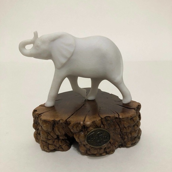 John Perry White Elephant On Natural Burl Wood Sculpture Figure Figurine Vintage - Picture 11 of 12